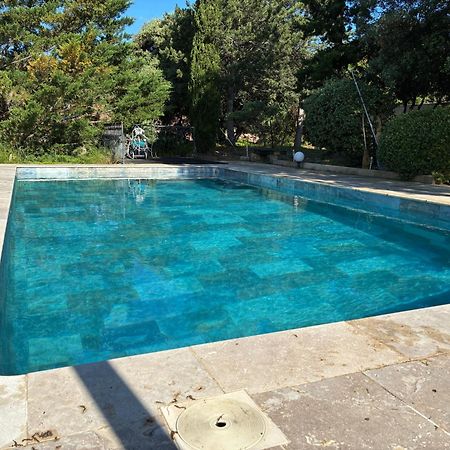Gite 2 Chambres Avec Piscine Sernhac Exteriér fotografie