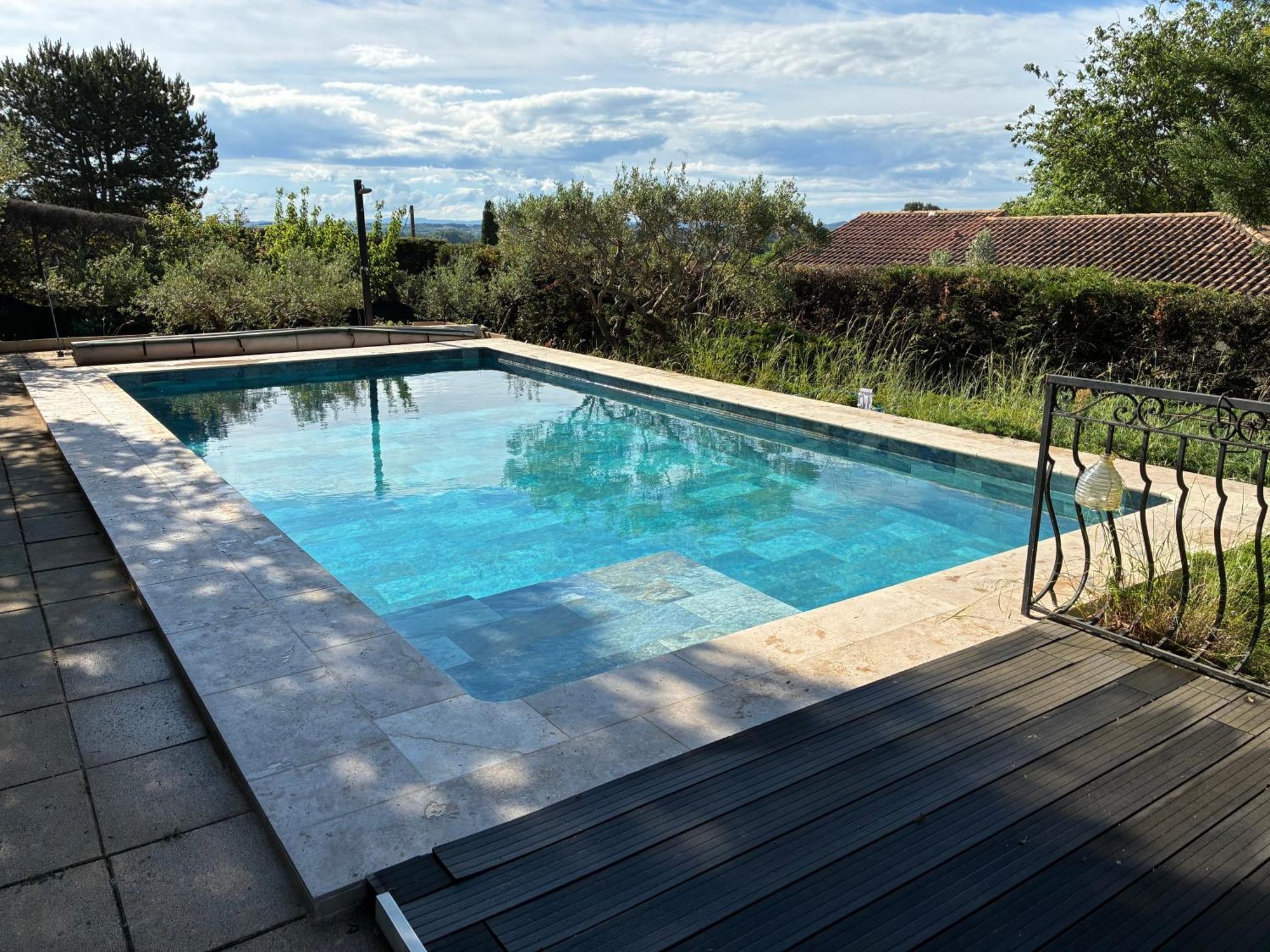 Gite 2 Chambres Avec Piscine Sernhac Exteriér fotografie
