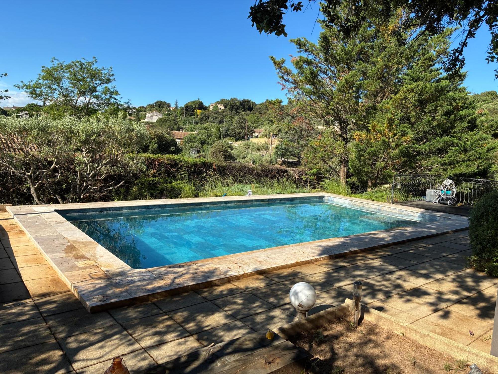 Gite 2 Chambres Avec Piscine Sernhac Exteriér fotografie